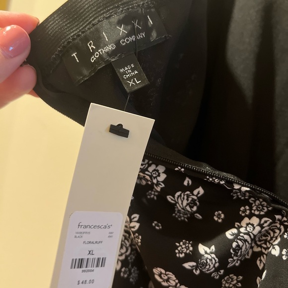 NWT: Black & White Floral Mini Skirt - Picture 5 of 5